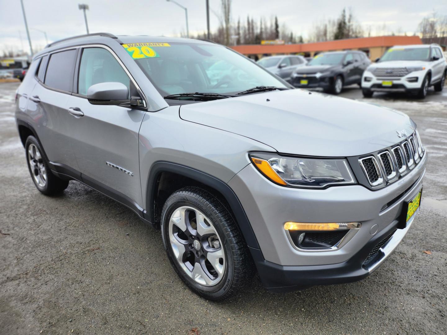 2020 SILVER /black and white JEEP COMPASS LIMITED (3C4NJDCB9LT) with an 2.4L engine, Automatic transmission, located at 1960 Industrial Drive, Wasilla, 99654, (907) 274-2277, 61.573475, -149.400146 - Photo#9